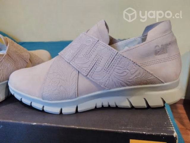 Zapatilla Cat casual Mujer