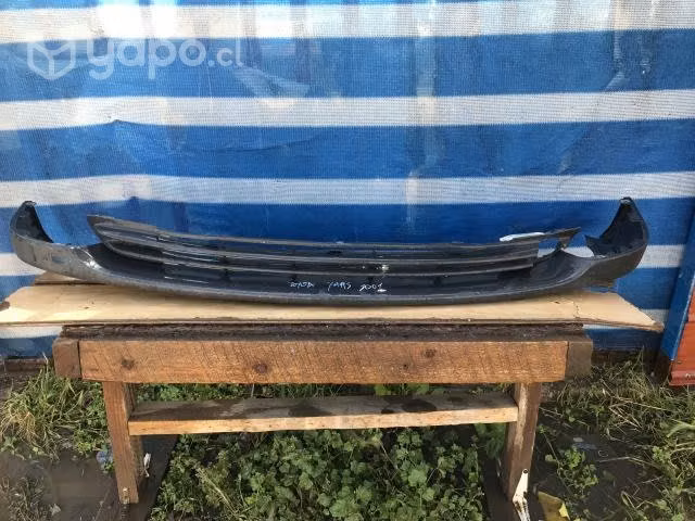 Spoiler Toyota Yaris (2001)