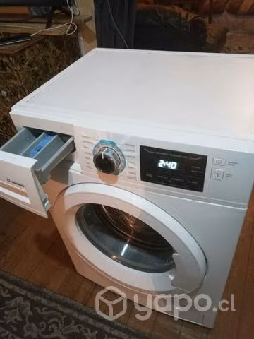 Lavadora midea 8,5 kilos en buen estado conv