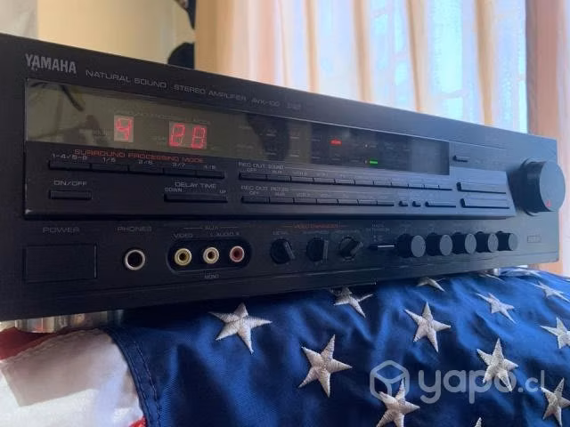 Amplificador Yamaha AVX-100