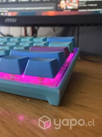 Teclado Ducky Frozen Llama - Imagen 3