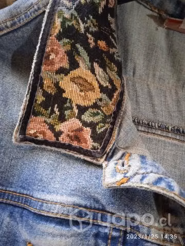 Chaqueta customizada de mezclilla