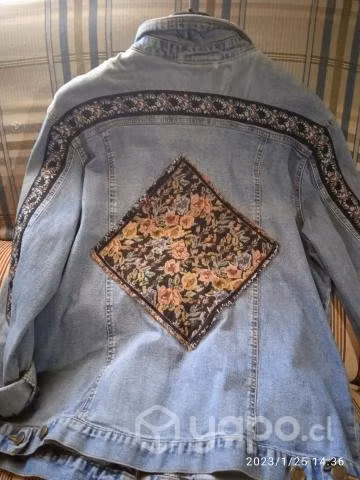 Chaqueta customizada de mezclilla