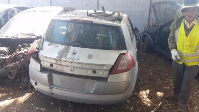 Portalon original Renault megane 2009