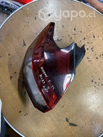 Foco trasero led Nissan kicks 2021-22