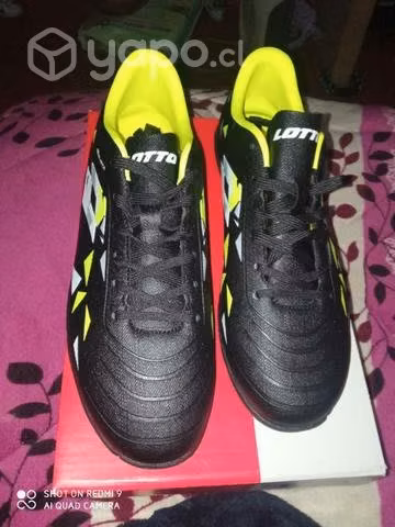 Zapatos de fútbol