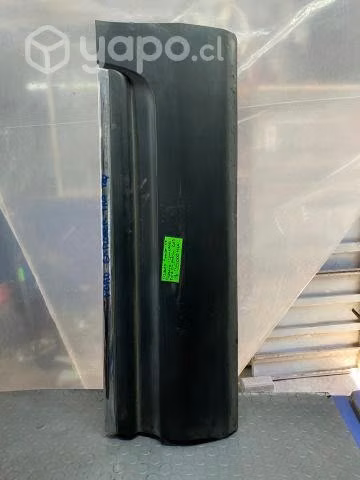 Moldura inferior puerta trasera izquierda Ford Exp