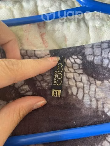 Polera mujer animal print
