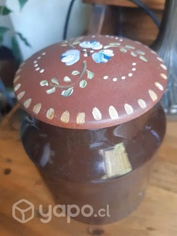 Hermoso mermeladero de cerámica