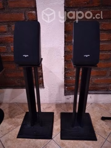Parlantes Polk Audio M2