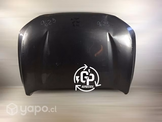 Capot Nissan NP