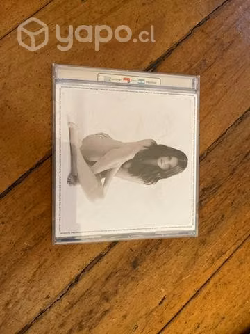 CDs Selena Gomez