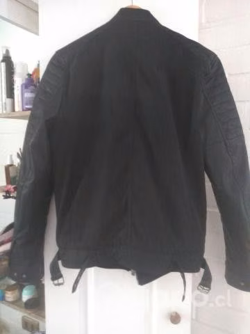Chaqueta Negra