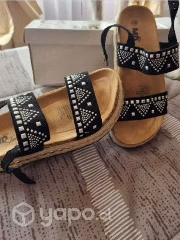 Sandalias nuevas