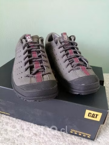 Zapatillas Cat Nuevas 40.5 - Imagen 6