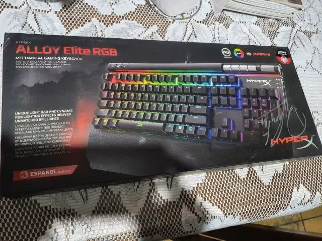 Teclado hyper x Alloy élite rgb