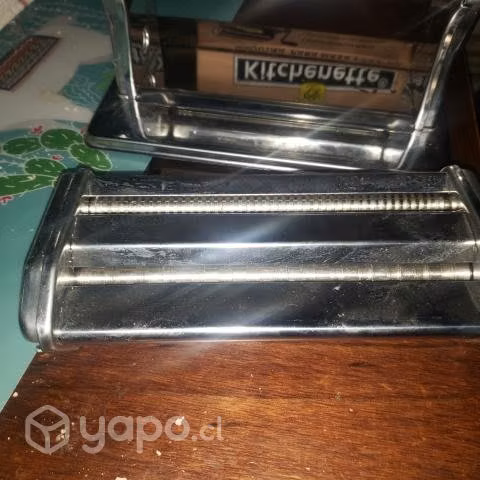 2 maquinas para pan y pastas