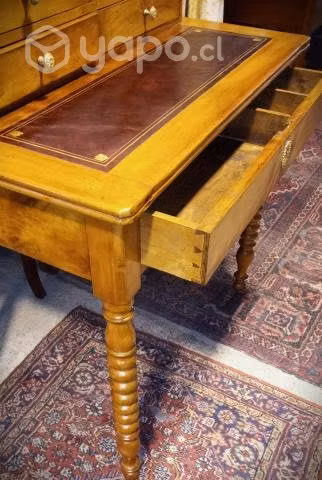 Pequeño secretaire frances antiguo