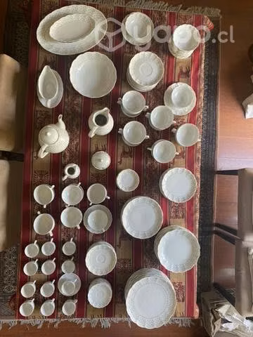 Juego fino completo de loza de Florencia