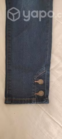 Jeans nuevo con etiqueta marca IO talla 40