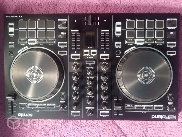 Controlador DJ Roland DJ202 + audífonos pro