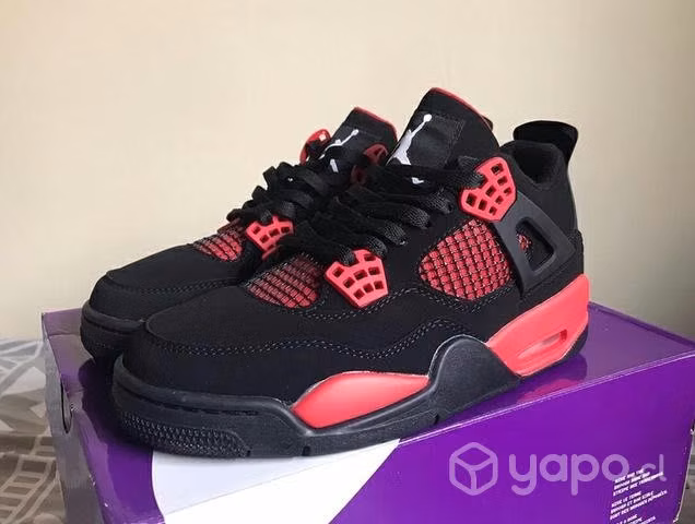 Air Jordan 4 Retro Red Thunder