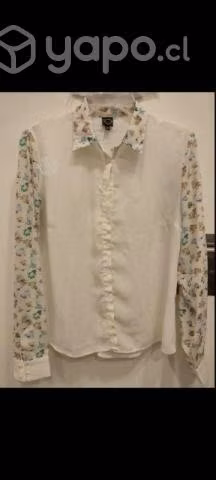 Blusa iO talla 40 buen estado