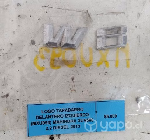 Logo Tapabarro Delantero Izquierdo (MXU093) Mahind