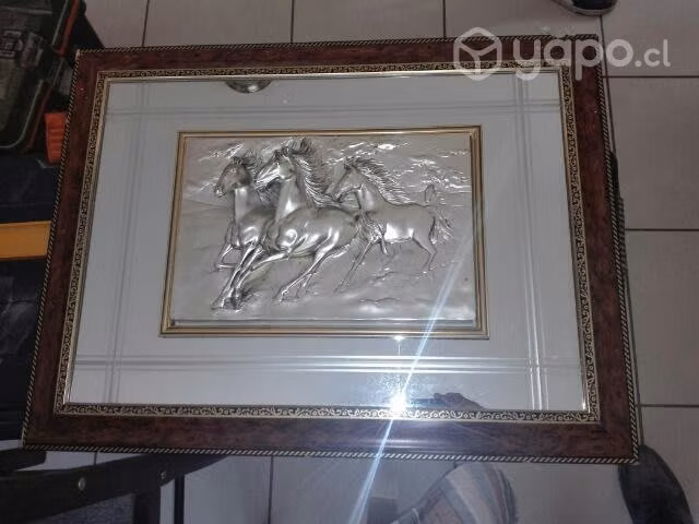 Televisor y cuadro