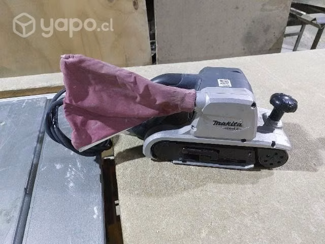 Lijadora de banda Makita 940 Watt