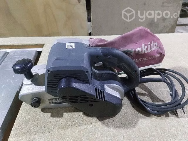 Lijadora de banda Makita 940 Watt