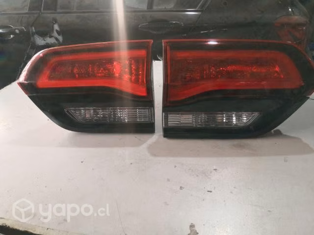 Foco portalon Jeep cherokee 2020/21