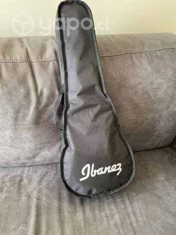 Ukelele Ibanez 10 c