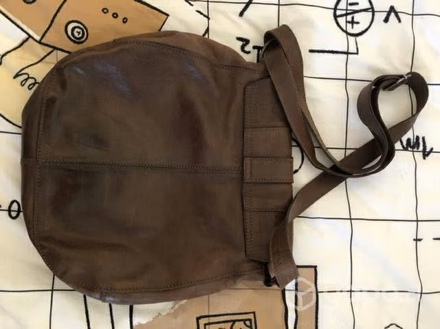Cartera 100% cuero