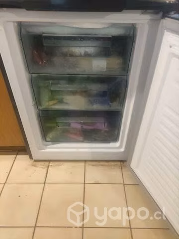 Refrigerador Mademsa 303 litros