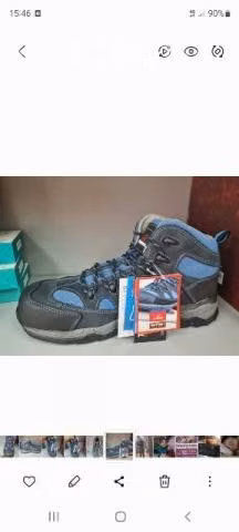 zapatos nuevos de seguridad