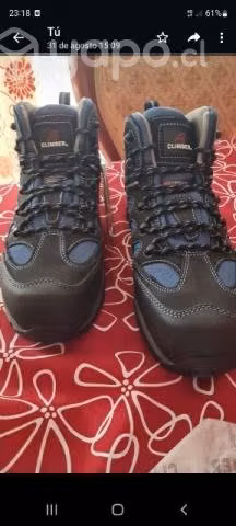 zapatos nuevos de seguridad