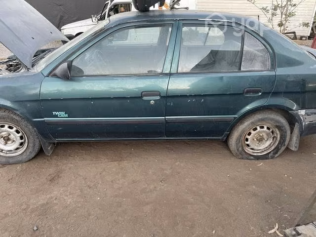 Focos de patente Toyota Tercel