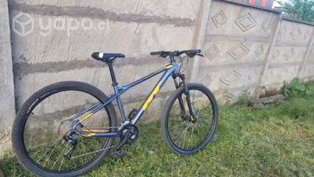 Bicicleta GT Avalanche 29