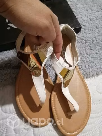 Chalas blancas