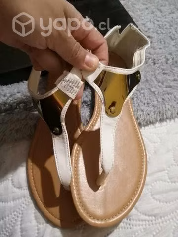 Chalas blancas