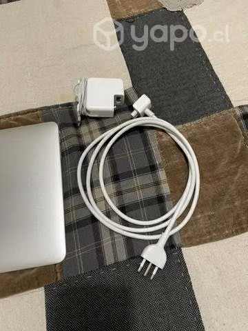 MacBook Air con Mouse - Imagen 5
