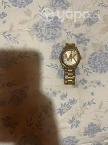 Reloj dorado MK - Imagen 2