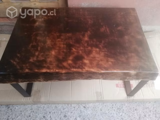 Mesa de centro de madera nativa roble