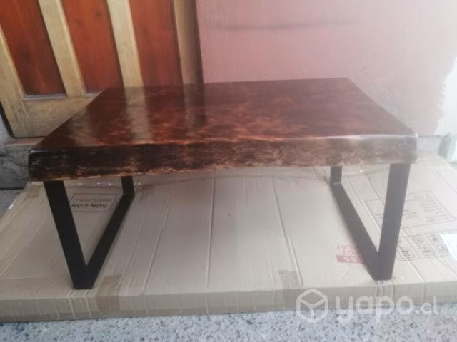 Mesa de centro de madera nativa roble