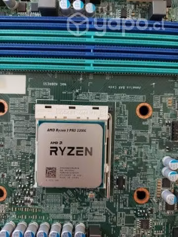 Procesador Amd Ryzen 3 Pro 2200g Placa Madre Lenov