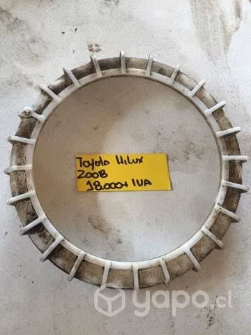 Rosca bomba combustible Toyota Hilux 2007 al 2015