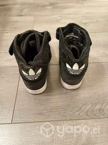 Zapatillas adidas t.38.5 - Imagen 3