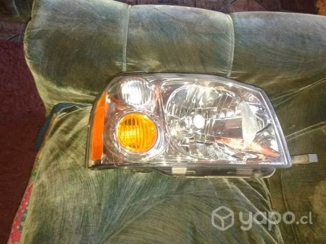 Optico derecho original Nissan terrano 2012