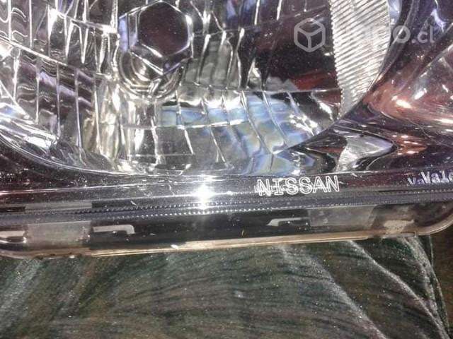 Optico derecho original Nissan terrano 2012 - Imagen 2